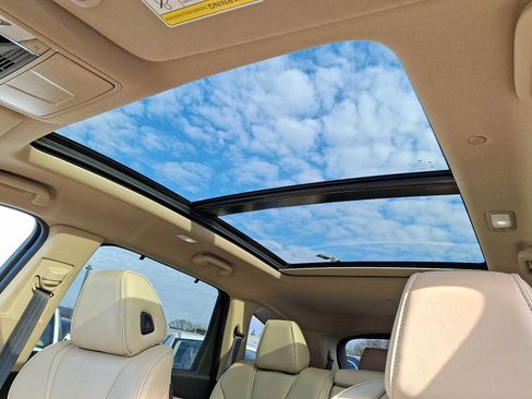 Used 2023 Acura MDX SH-AWD w/ Advance Package image 12