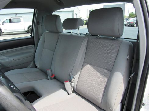 Used 2013 Toyota Tacoma 2WD Regular Cab image 15
