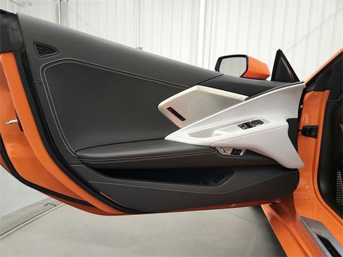 Used 2024 Chevrolet Corvette Stingray w/ Z51 Performance Package image 29