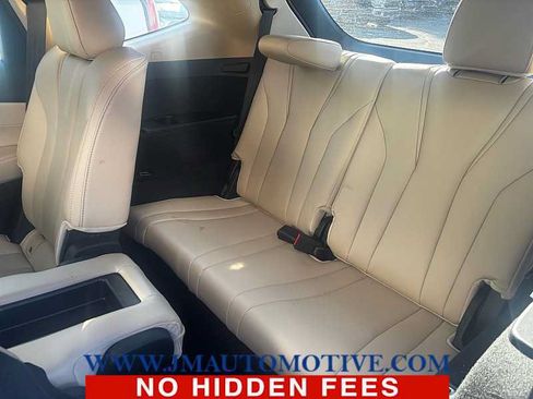 Used 2023 Acura MDX SH-AWD image 4