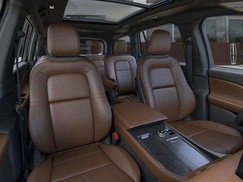 New 2026 Lincoln Aviator Reserve w/ Jet Appearance Package AWD/4WD image 10