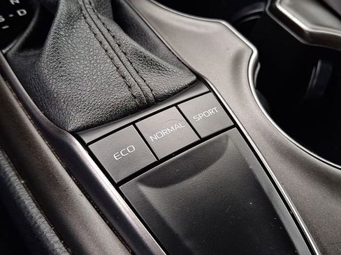 Used 2023 Toyota Camry SE image 21