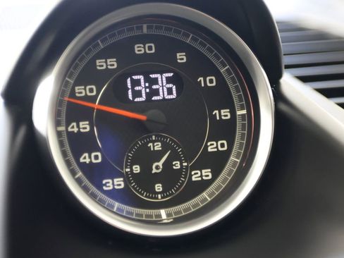 Used 2018 Porsche 911 Carrera S image 34