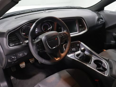 Used 2016 Dodge Challenger R/T Scat Pack w/ Technology Group RWD image 15
