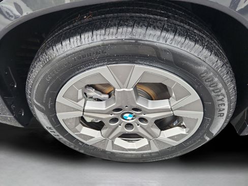 Used 2023 BMW X1 xDrive28i w/ Premium Package image 10