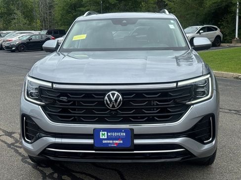 Used 2024 Volkswagen Atlas SEL Premium R-Line AWD/4WD image 2