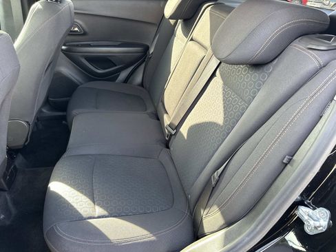 Certified 2022 Chevrolet Trax LS w/ Tint and Cruise Package image 13