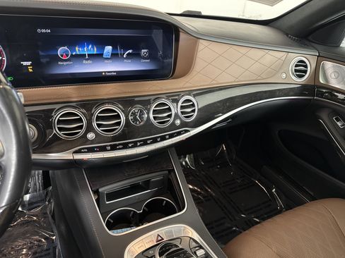 Used 2019 Mercedes-Benz S 560 S 560 image 4