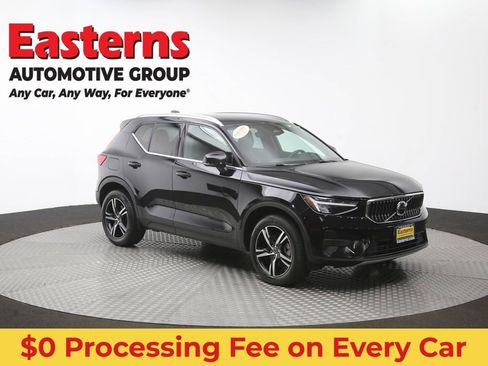 Used 2024 Volvo XC40 B5 Core AWD/4WD image 49