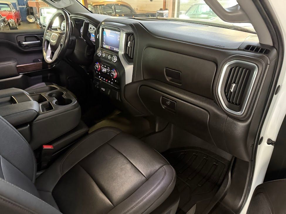 Used 2021 GMC Sierra 1500 SLT AWD/4WD image 12