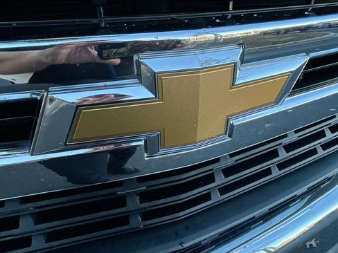 Used 2019 Chevrolet Silverado 1500 LT w/ All-Star Edition image 35