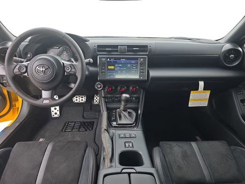 New 2026 Toyota GR86 YUZU Limited image 9