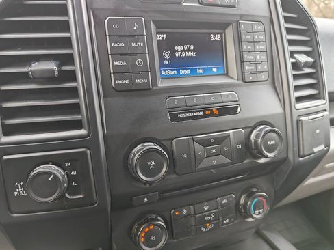 Used 2017 Ford F150 XL w/ Equipment Group 101A Mid AWD/4WD image 25