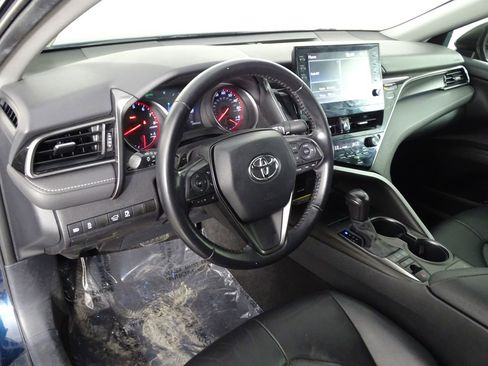 Used 2021 Toyota Camry XSE image 18