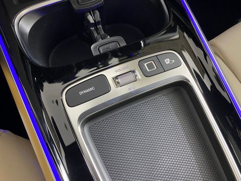 New 2025 Mercedes-Benz GLB 250 4MATIC image 25