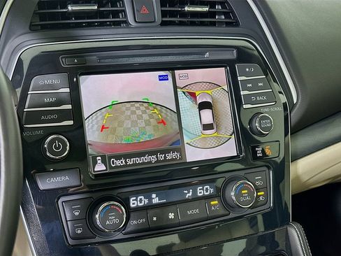 Used 2021 Nissan Maxima Platinum w/ Sport Mat Group FWD image 23