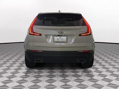 Certified 2022 Cadillac XT4 Luxury FWD image 5