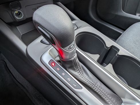 Used 2024 Chevrolet Trax LS w/ LS Convenience Package image 30