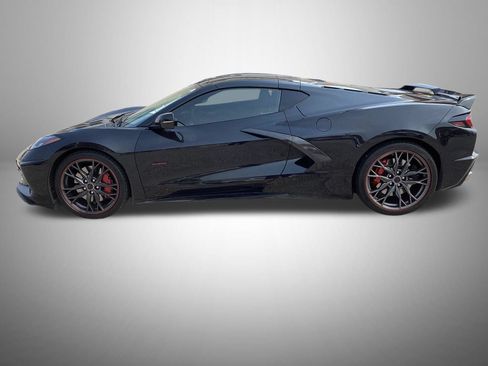 Used 2023 Chevrolet Corvette Stingray Premium Cpe w/ Z51 Performance Package RWD image 2