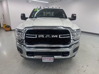 Used 2024 RAM 3500 Tradesman w/ Chrome Appearance Group video 3