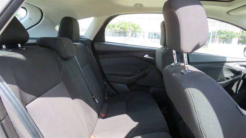 Used 2018 Ford Focus SEL FWD image 20