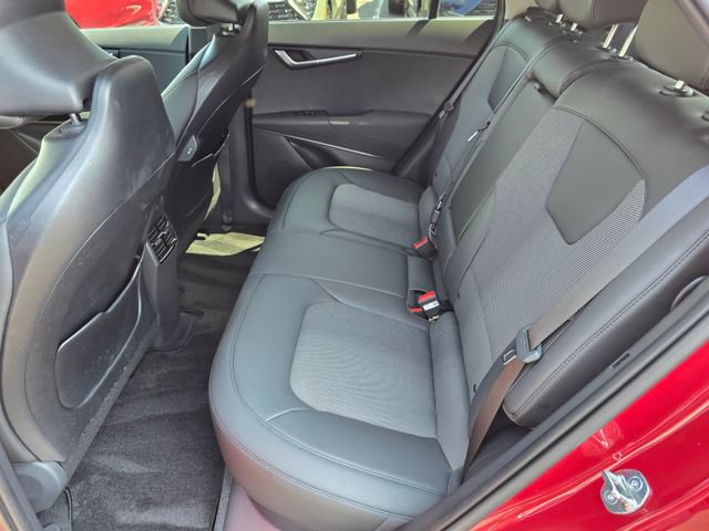 Certified 2025 Kia Niro Wind w/ Wind Preserve Package FWD image 19