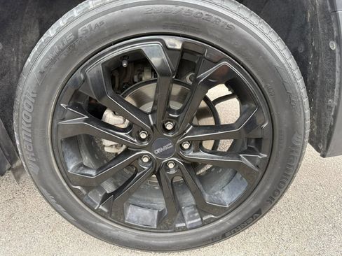 Used 2020 GMC Terrain SLE w/ Elevation Edition FWD image 18