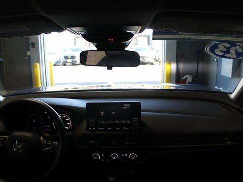 Used 2023 Honda HR-V LX image 28