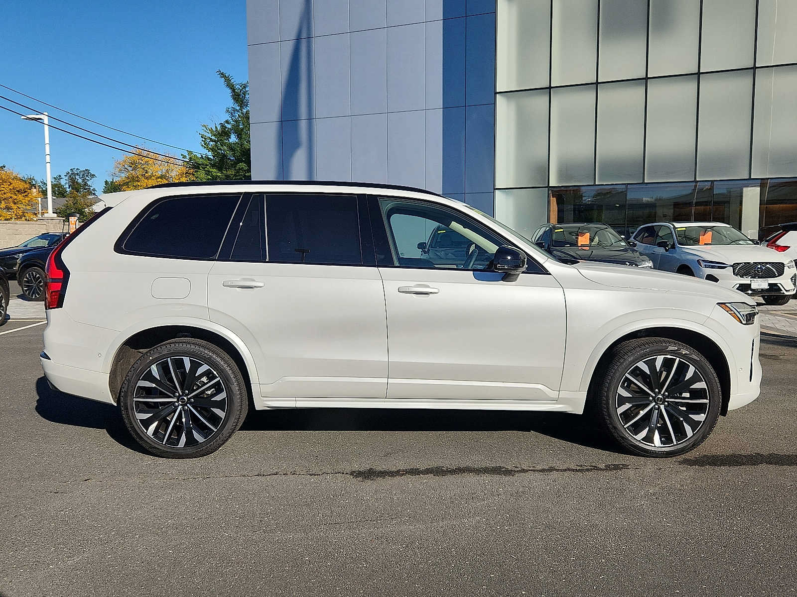 Used 2027 Volvo XC90 B6 Ultra AWD/4WD image 7