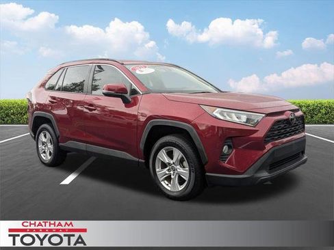Certified 2021 Toyota RAV4 XLE FWD image 1