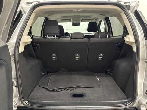 Used 2021 Ford EcoSport SE w/ SE Convenience Package image 17