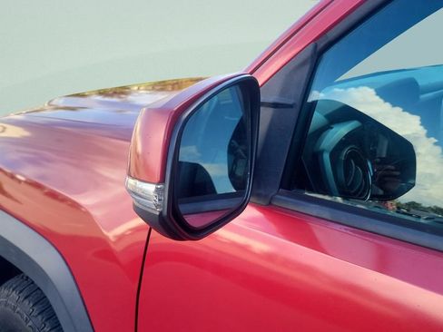 Used 2018 Toyota Tacoma TRD Off-Road AWD/4WD image 27