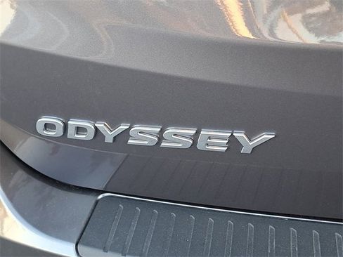 Certified 2025 Honda Odyssey Touring image 8