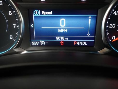 Used 2023 Chevrolet Equinox LT image 25