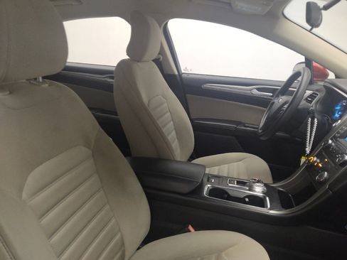 Used 2017 Ford Fusion S FWD image 21