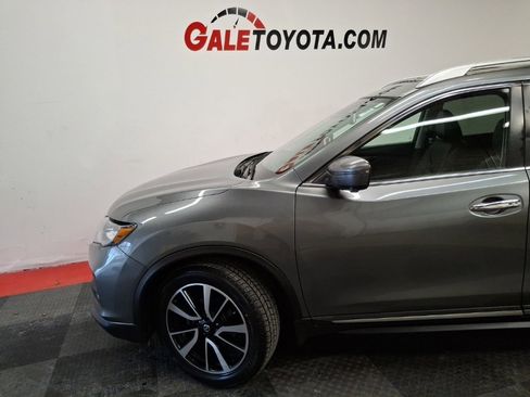 Used 2020 Nissan Rogue SL w/ Premium Package image 4