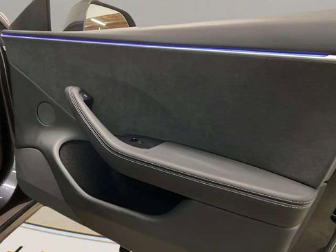 Used 2025 Tesla Model 3 Long Range image 79