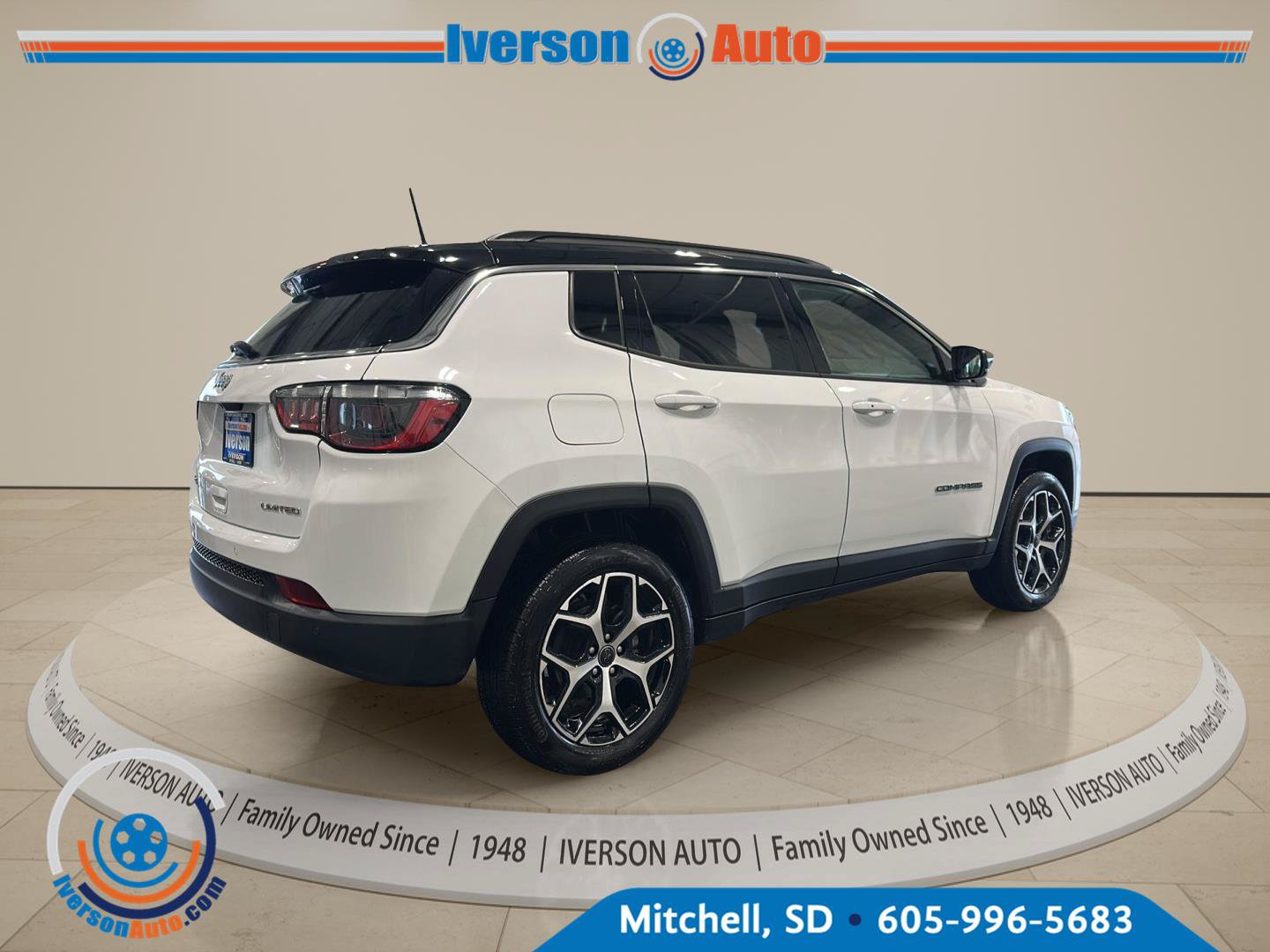 Used 2025 Jeep Compass Limited AWD/4WD image 7