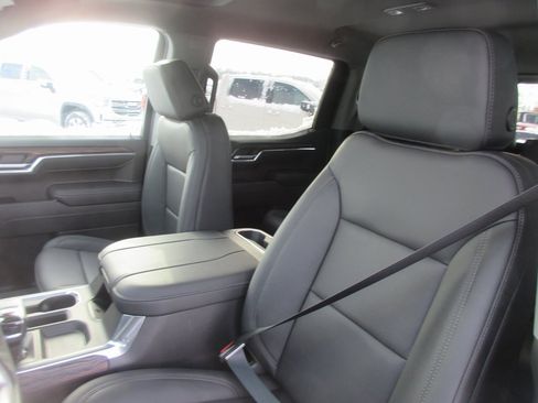 New 2026 GMC Sierra 1500 SLT w/ SLT Premium Plus Package image 13