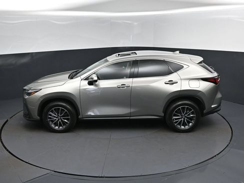 New 2026 Lexus NX 350 AWD w/ Cold Area Package image 32