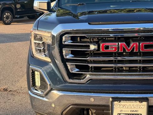 Used 2019 GMC Sierra 1500 SLT w/ SLT Premium Plus Package AWD/4WD image 11