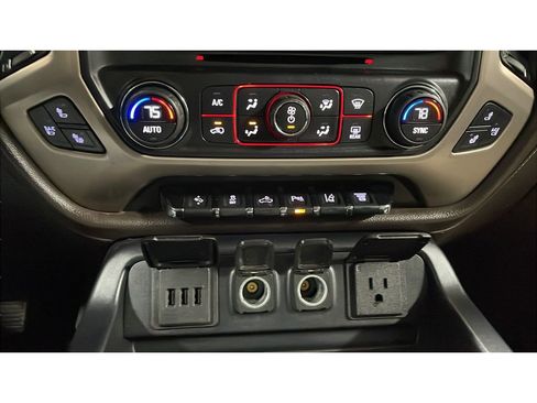 Used 2015 GMC Sierra 2500 Denali w/ Duramax Plus Package image 14