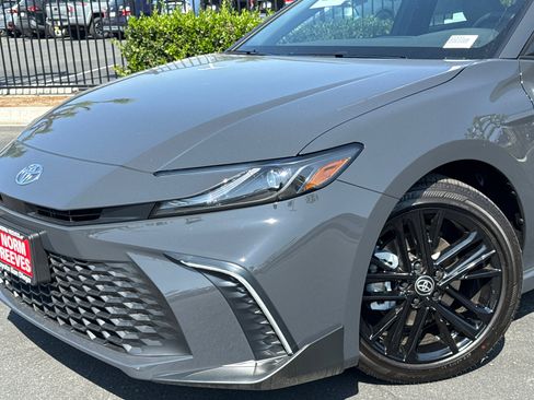 Certified 2026 Toyota Camry SE image 3