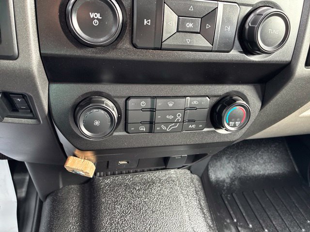 Used 2021 Ford F250 XL w/ Power Equipment Group AWD/4WD image 33