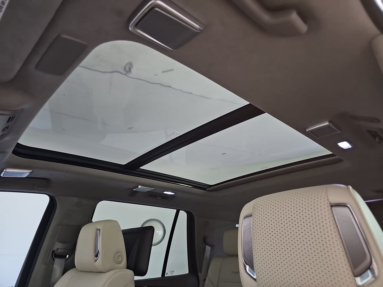 Used 2024 Cadillac Escalade Sport Platinum RWD image 28