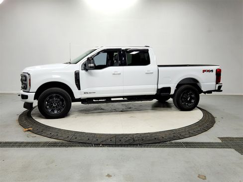 Used 2024 Ford F250 Lariat w/ Sport Appearance Package image 4