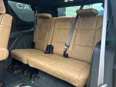 Used 2023 Cadillac Escalade Sport image 14