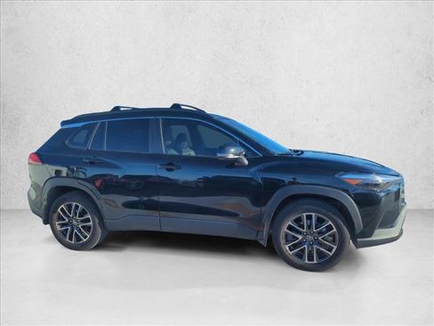 Used 2026 Toyota Corolla Cross XLE w/ Convenience Package AWD/4WD image 4