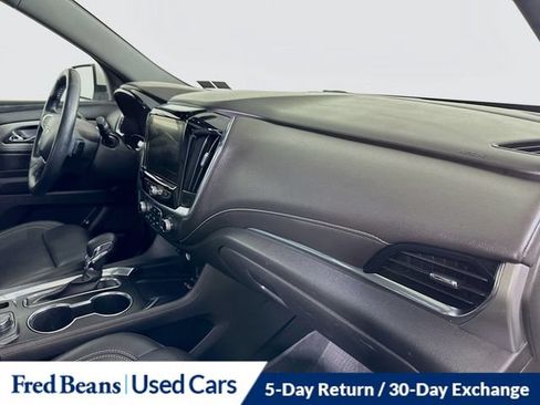 Used 2023 Chevrolet Traverse LT w/ LT Premium Package AWD/4WD image 38