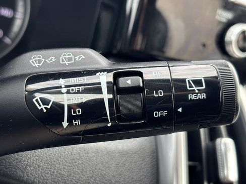 Certified 2023 Kia Sorento LX image 31